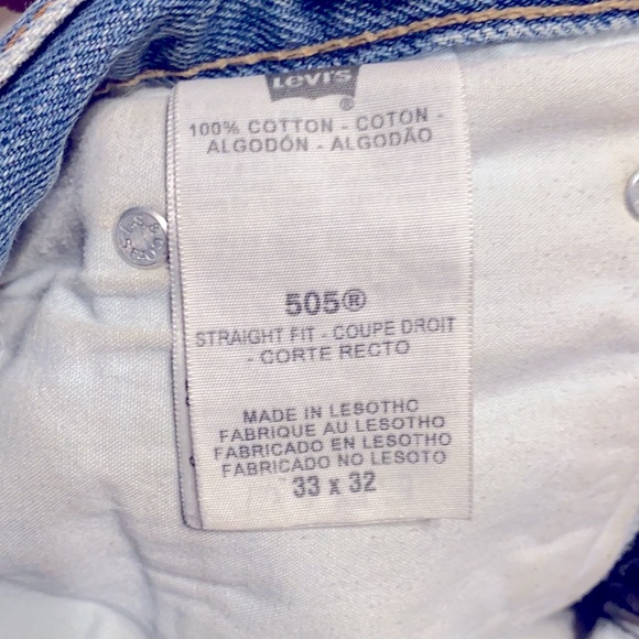 Vintage Levi denim shorts. Strait fit original 33. - Picture 4 of 4